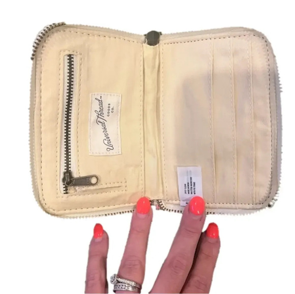 🧡 5 for $25 🧡 Wallet! NWT - Picture 4 of 4